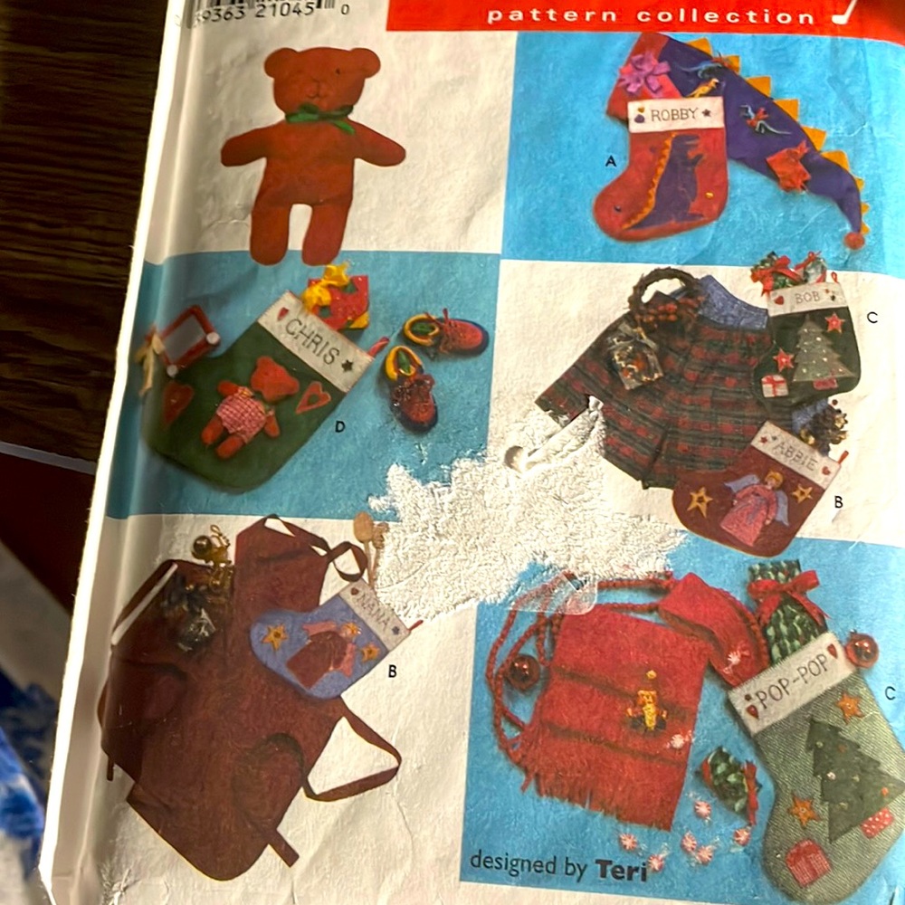 Simplicity Holiday pattern collection